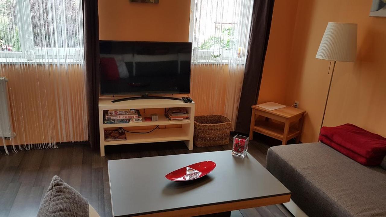 Zafir Sziget Apartman Sárvár Buitenkant foto