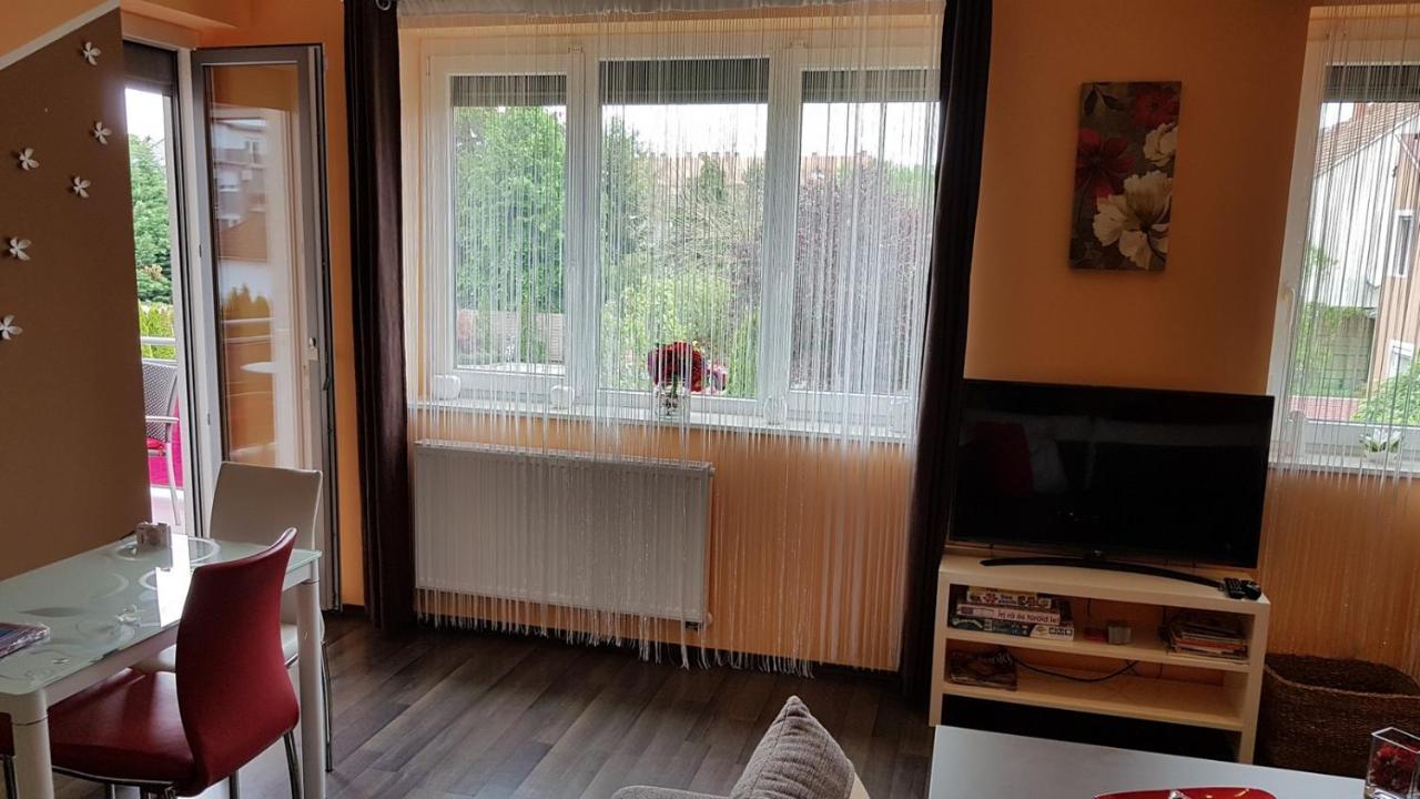 Zafir Sziget Apartman Sárvár Buitenkant foto