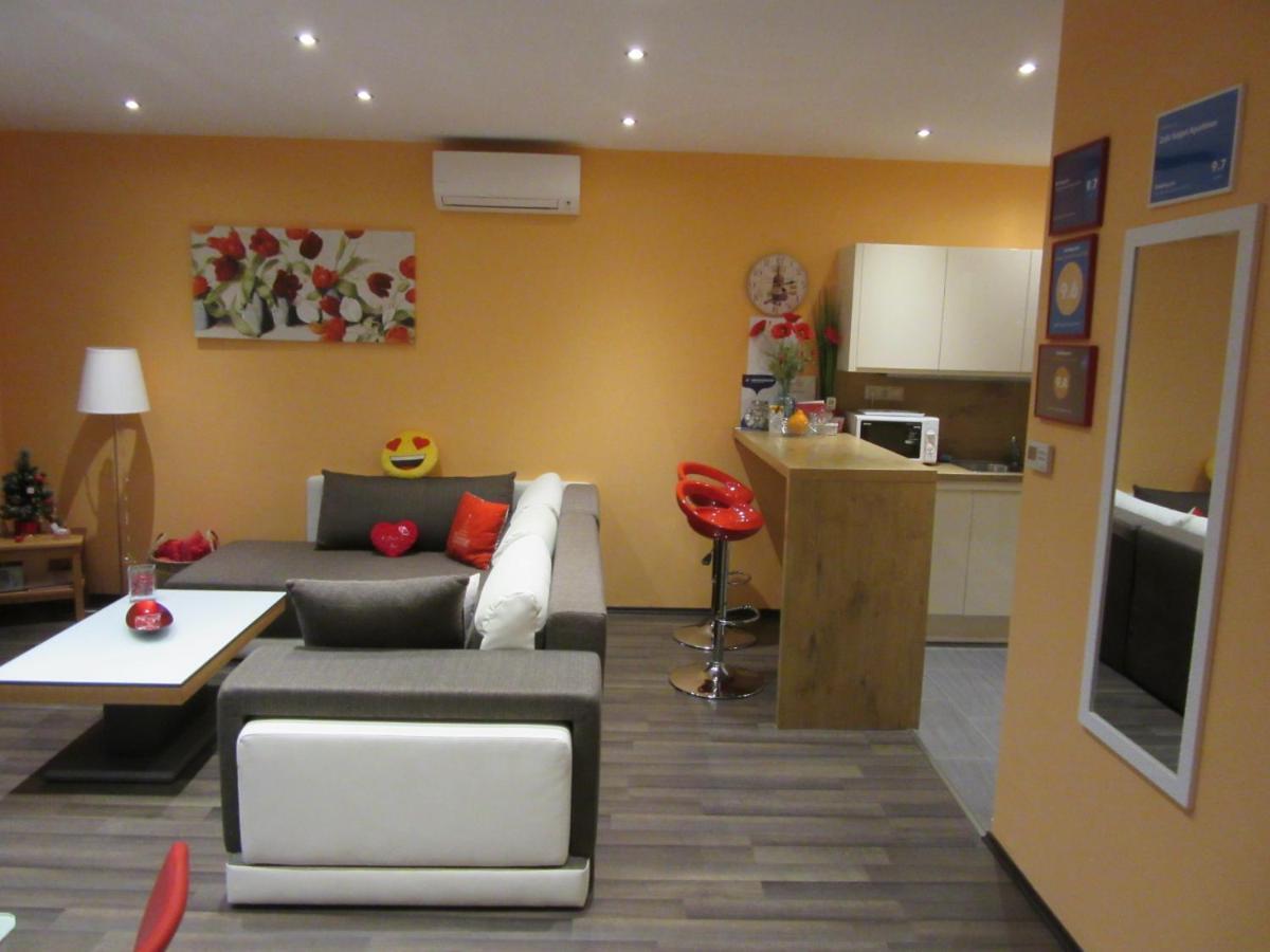 Zafir Sziget Apartman Sárvár Buitenkant foto
