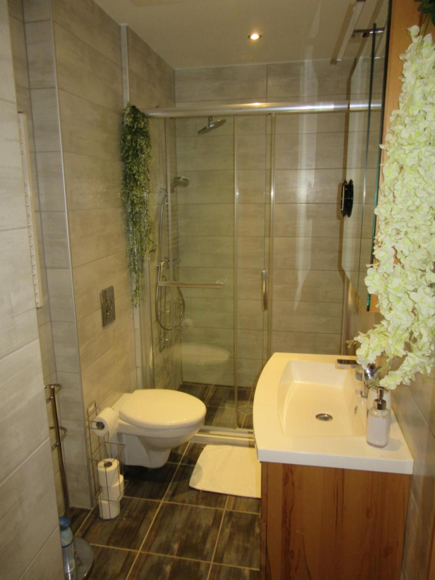 Zafir Sziget Apartman Sárvár Buitenkant foto