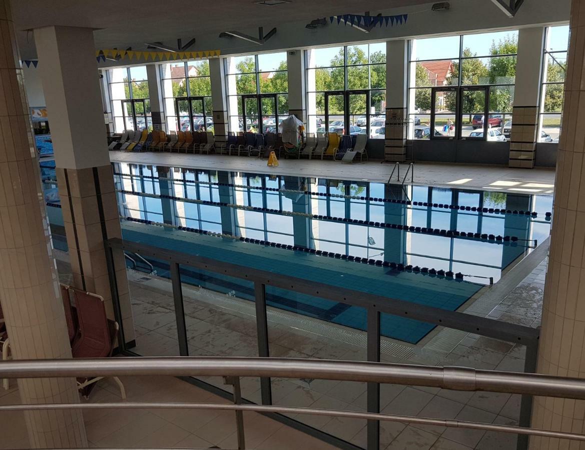 Zafir Sziget Apartman Sárvár Buitenkant foto
