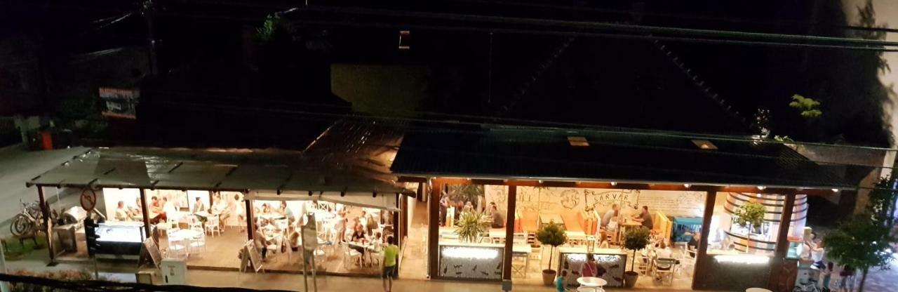 Zafir Sziget Apartman Sárvár Buitenkant foto